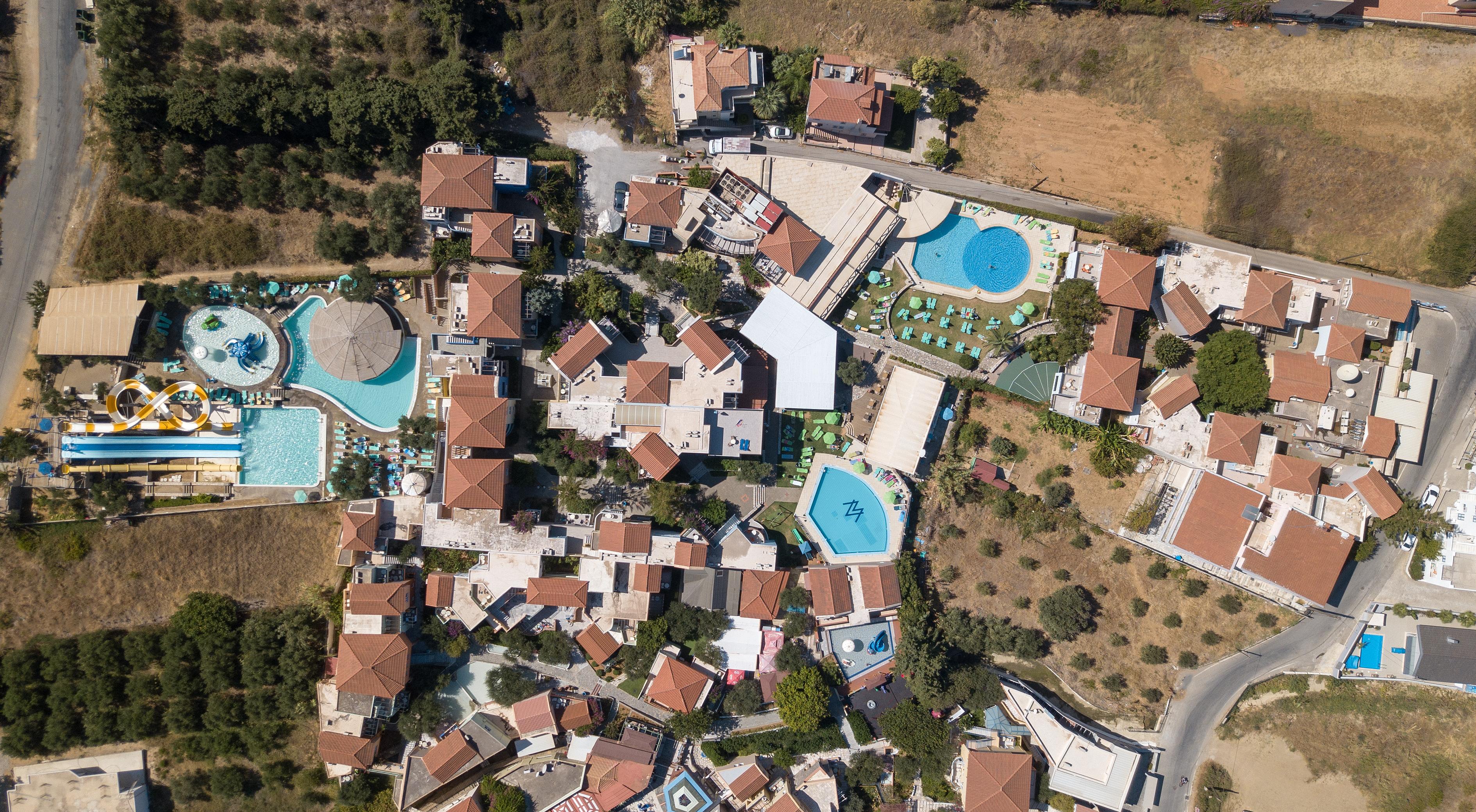 Iolida Village Water Park Hotel Agia Marina  Exterior photo