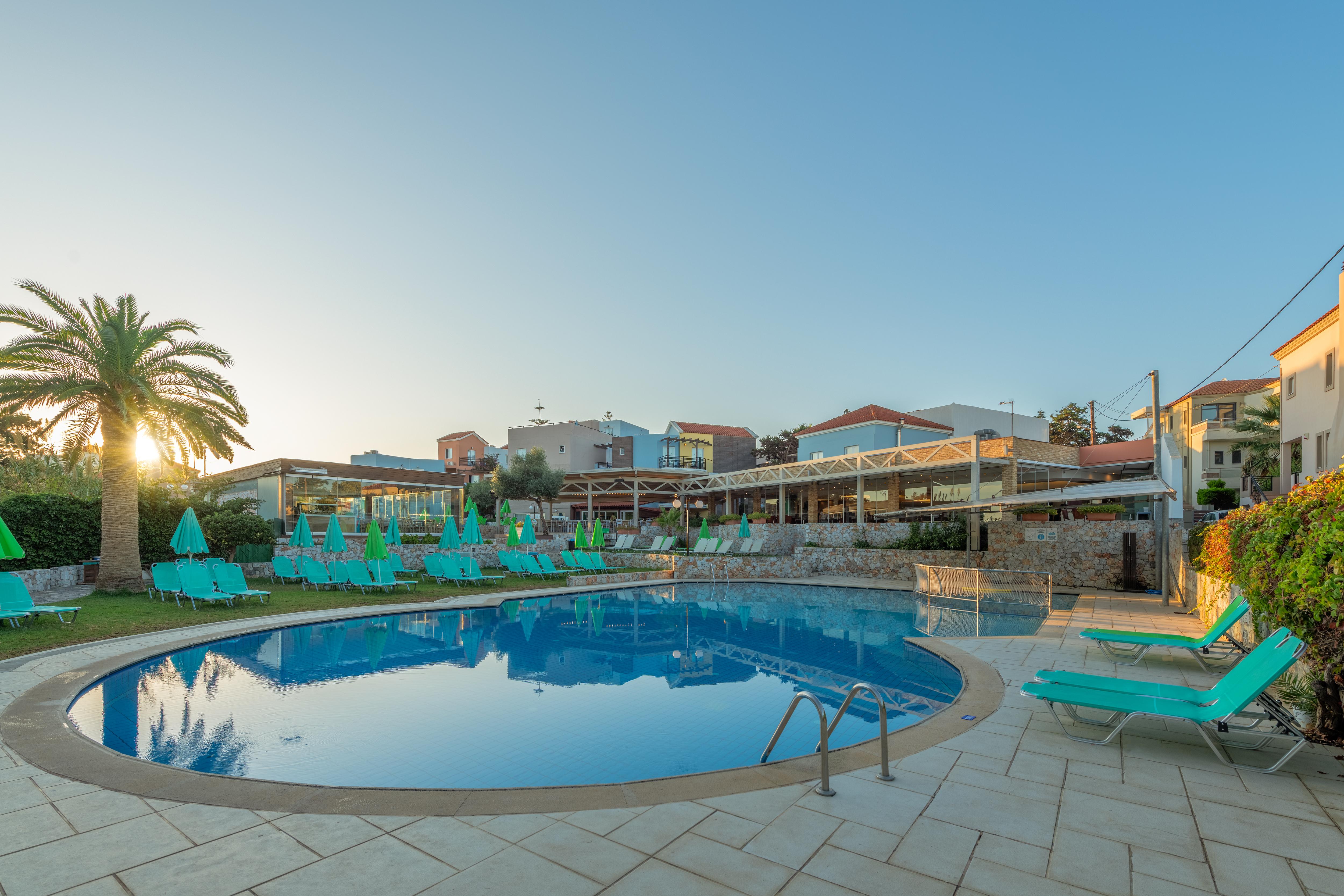 Iolida Village Water Park Hotel Agia Marina  Exterior photo