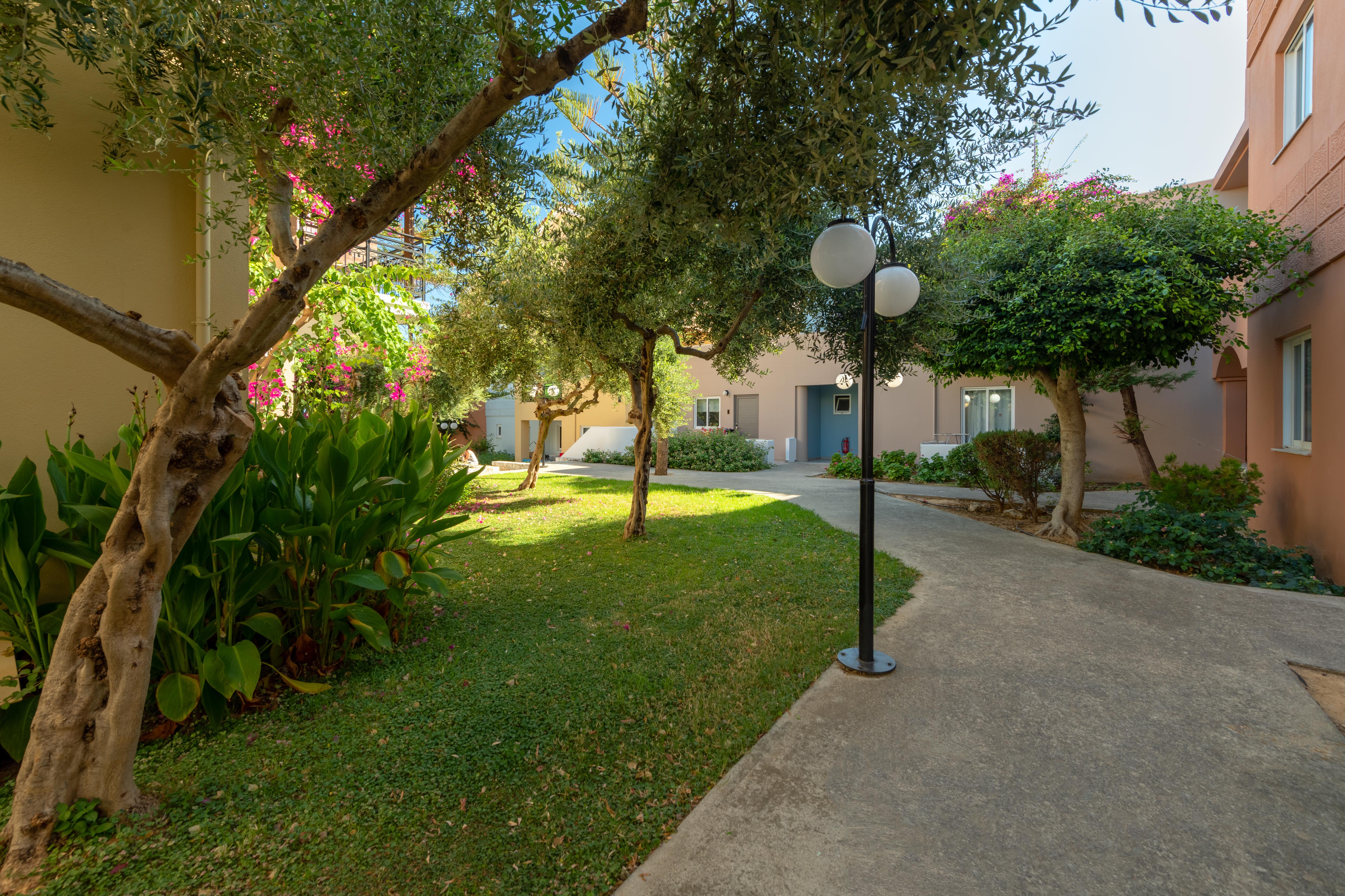 Iolida Village Water Park Hotel Agia Marina  Exterior photo